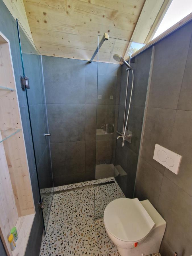 Hotel Golife Center Glamping Laze v Tuhinju Exterior foto